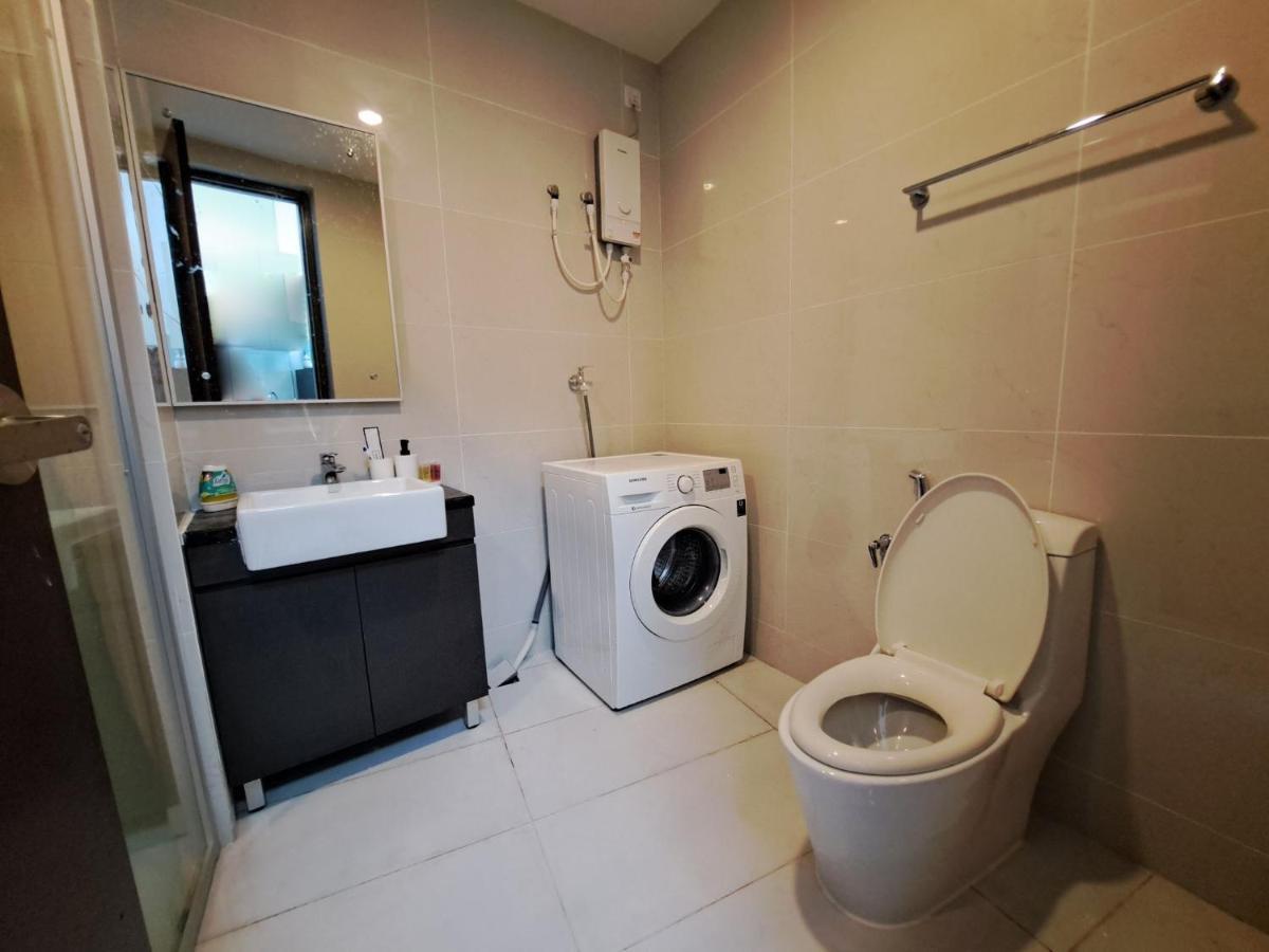 Cozy Home Country Garden At Dangabay Of Jb, Free Wifi And Streaming Джохор-Бару Екстер'єр фото